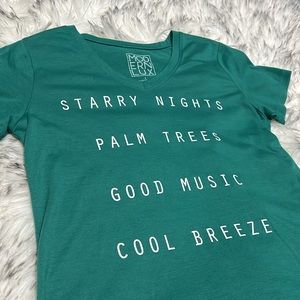 Modern Lux Green V-Neck Graphic Tee Small